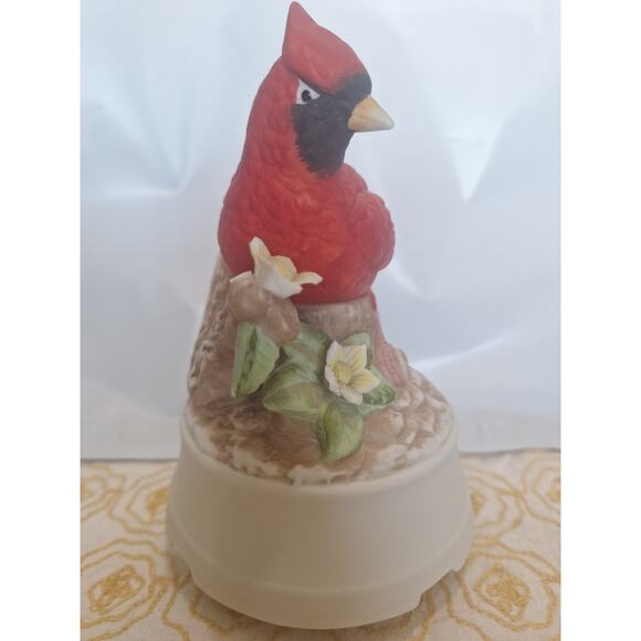 Vintage Cardinal Bird Music Box – Hand-Painted Resin, Floral Branch Base - Picture 2 of 9